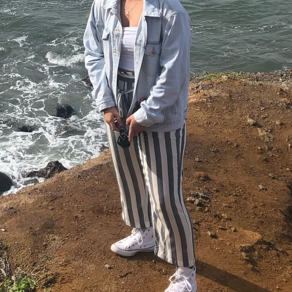 American Eagle Pants - Picture 4 of 4